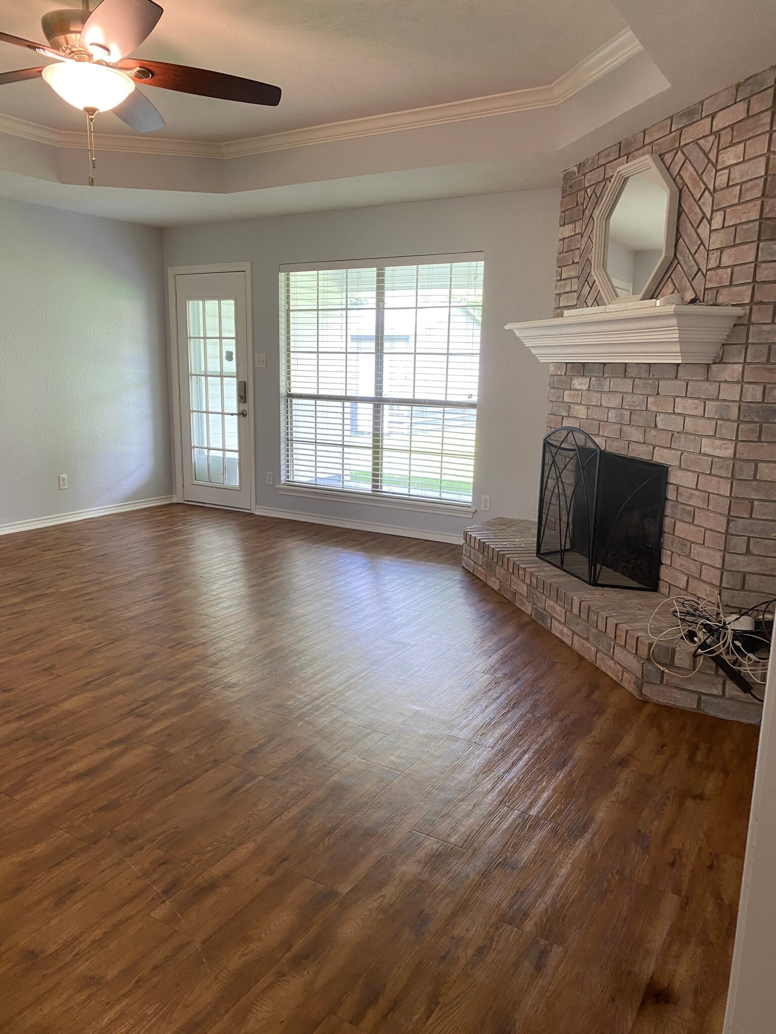Building Photo - 5606 Cliffwood Dr