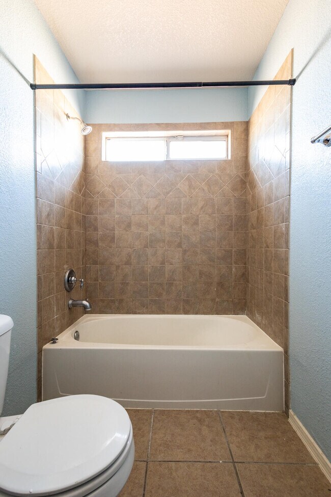 Building Photo - 12737 Tierra Nunez Ct