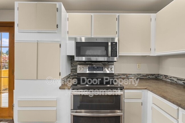 Building Photo - 3602 Nassau Ave NE