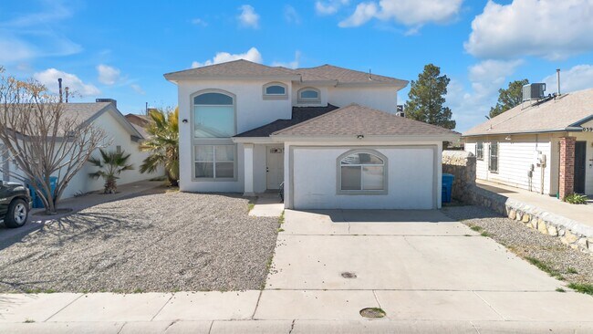 Building Photo - 10400 Valle Koki Dr