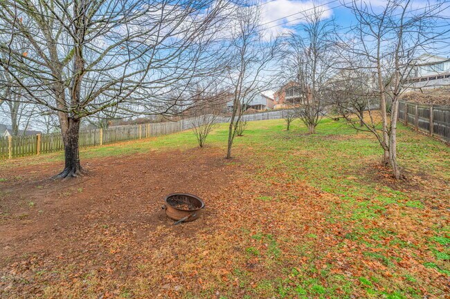 Building Photo - 8815 Brucewood Ln