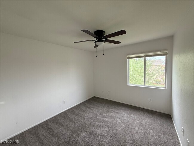 Building Photo - 6768 Wormwood Ln