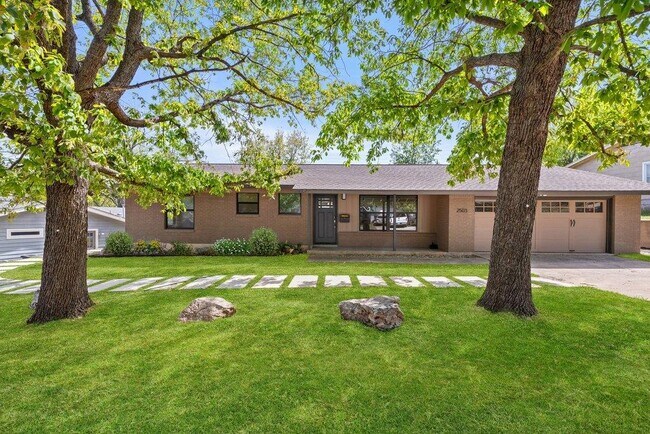 Building Photo - 2503 Rockingham Dr