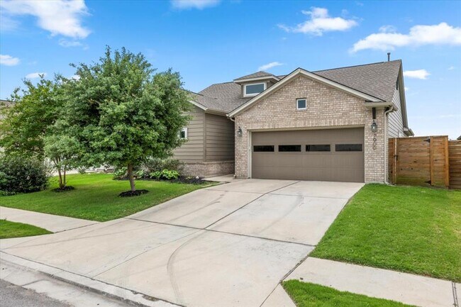 Building Photo - 7909 Catbird Ln