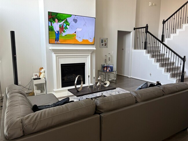 Building Photo - 3630 Windward Canyon Dr
