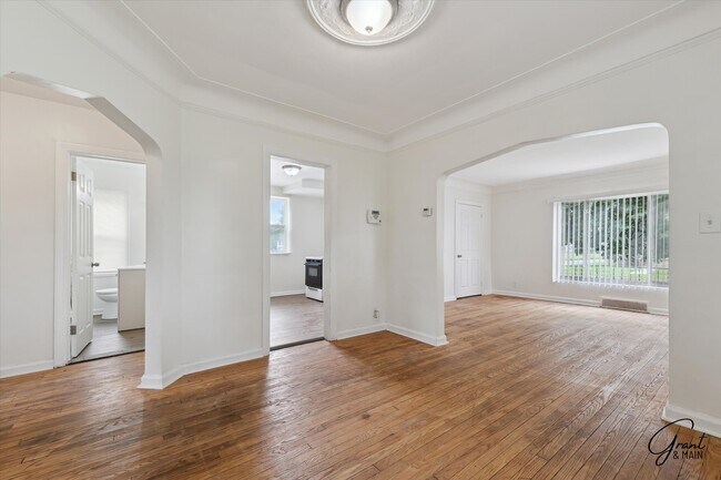 Building Photo - 12200 Cheyenne St