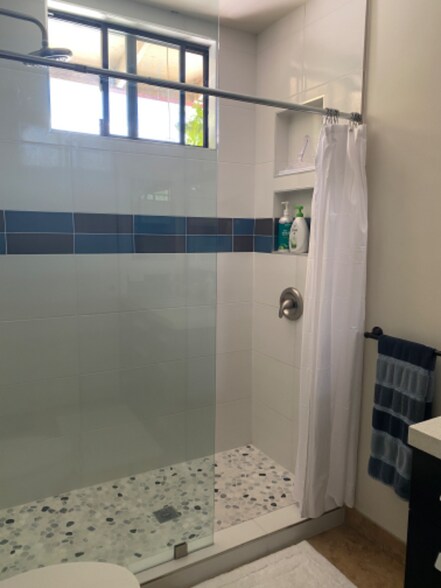 Building Photo - 666 N Plaza Amigo