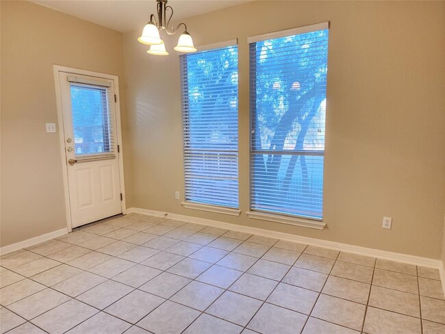 Building Photo - 3726 Harvey Penick Dr