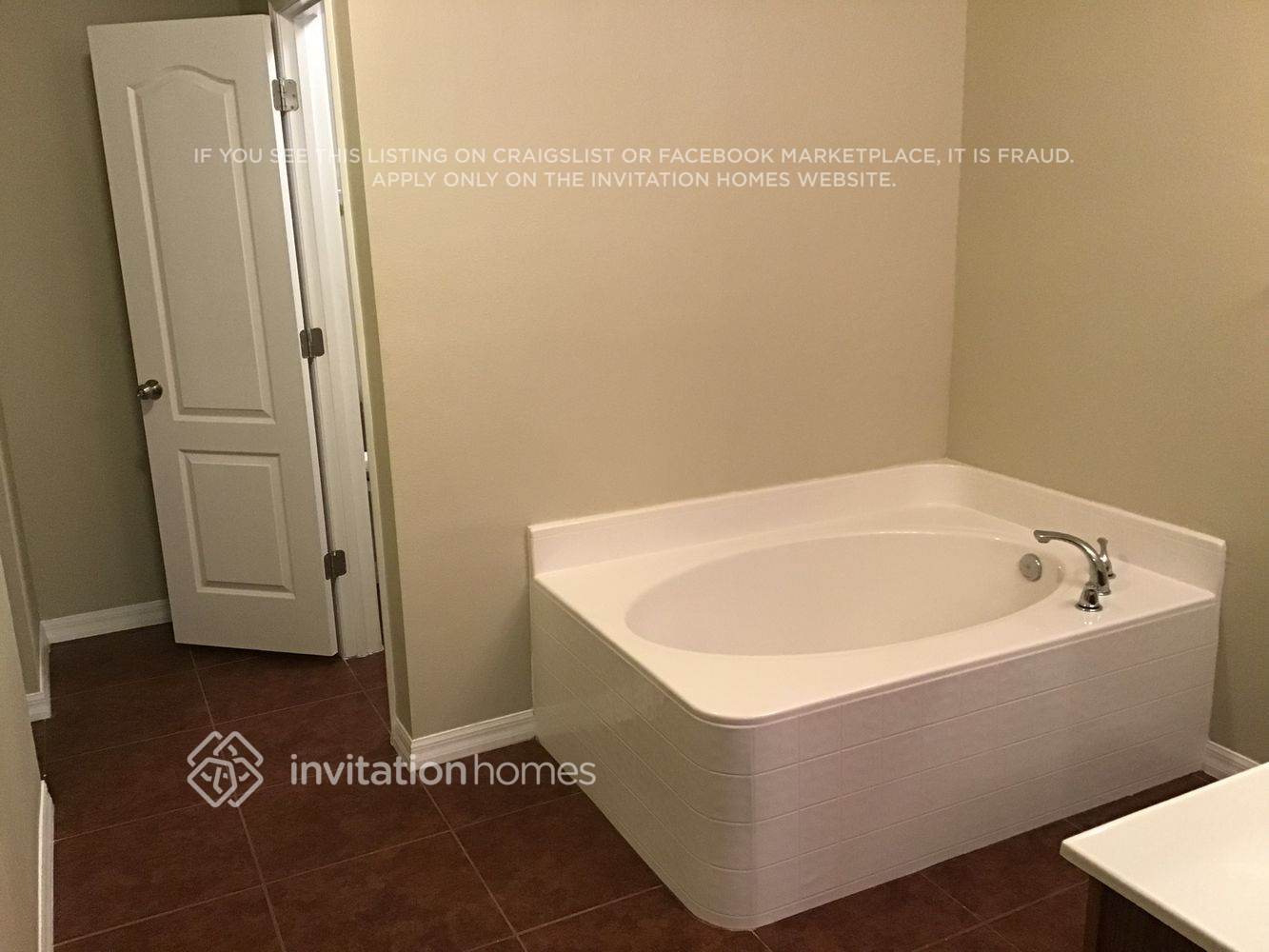 Building Photo - 3174 Burdock Ave