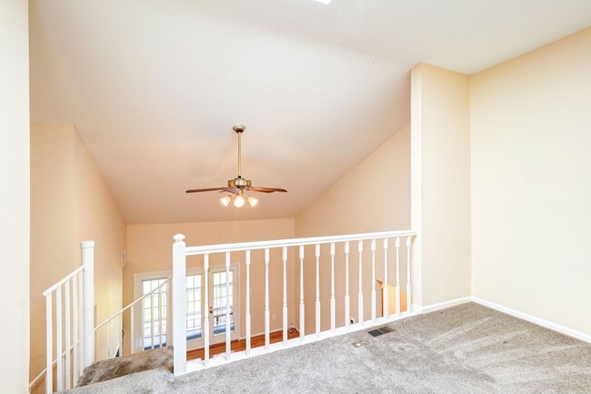Building Photo - Beautiful 2-Bedroom 2-Bathroom Condo with Loft In The Heart of Germantown
