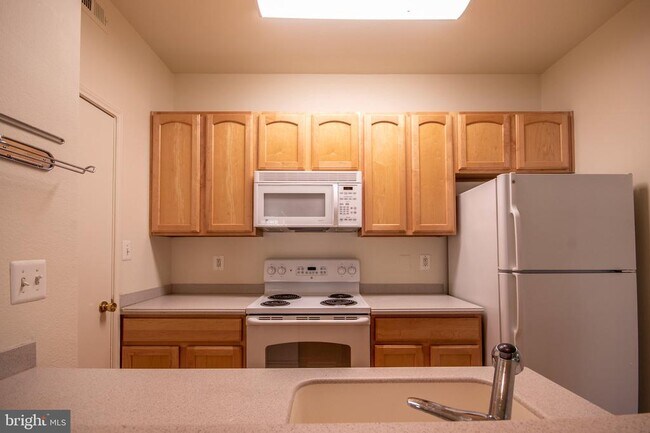 Building Photo - 12153 Penderview Ln