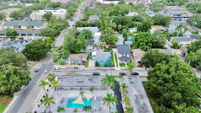 Building Photo - 914 N 8TH St N