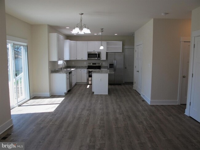 Building Photo - 43 Lee St