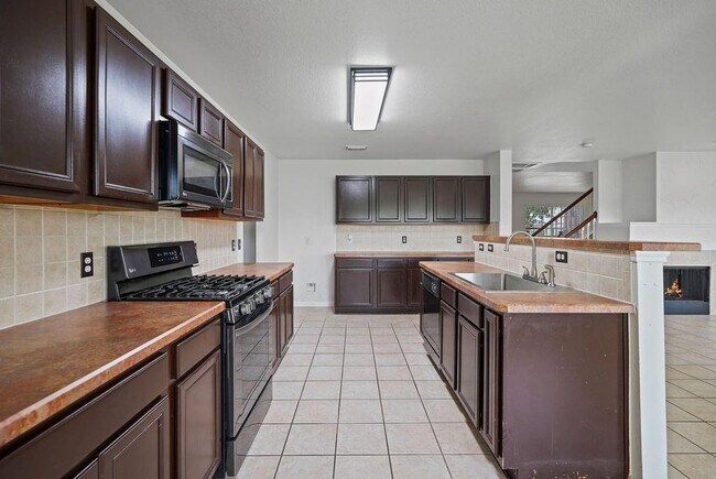 Building Photo - 1334 Flatrock Creek Dr