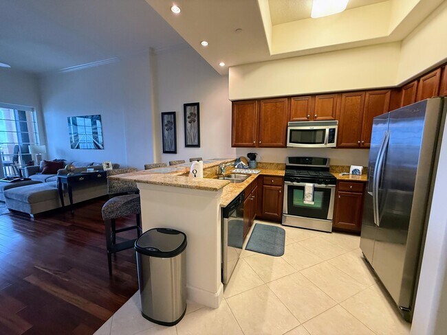 Building Photo - 20 Orange Ave