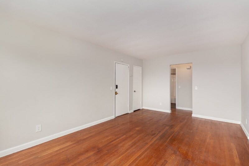Building Photo - 1607 Asmann Ave