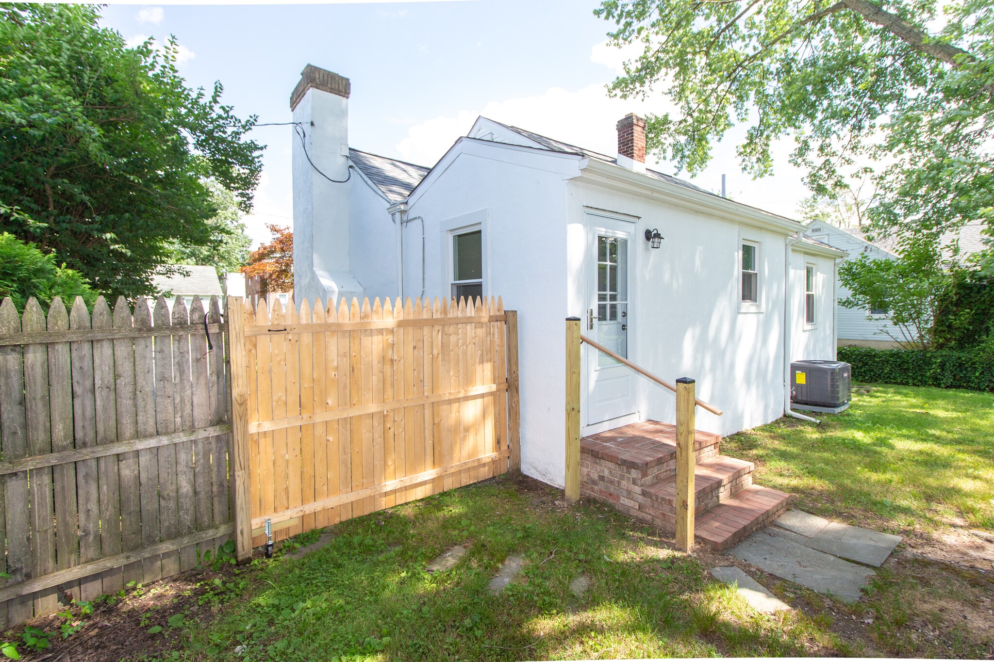Back Door - 114 Harding Ave