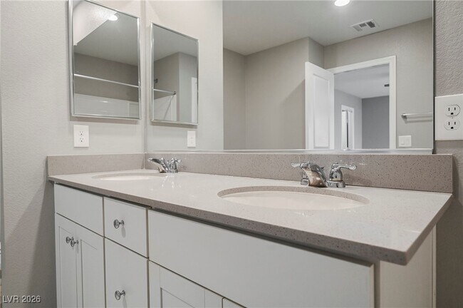 Building Photo - 6679 Velletri St.