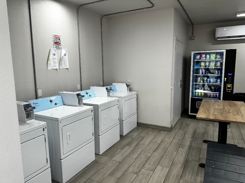 Building Photo - 220 S 25th Ave