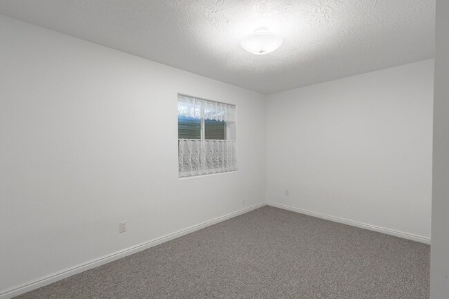 Building Photo - Serene 3 Bedroom, 2 Bathroom Home in Pine ...