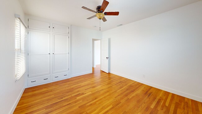 Building Photo - Charming Remodeled 2 Bed/1 Bath Home in Sa...