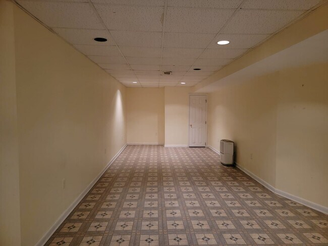 Full Basement (tiled for easy maintenance) - 1 Painted Wagon Rd