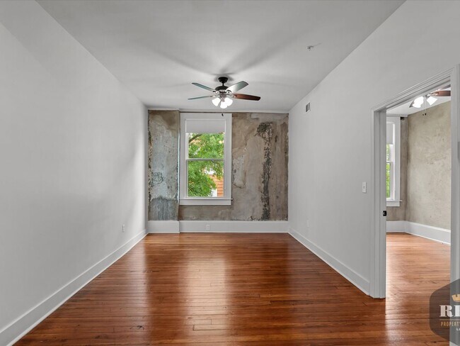 Building Photo - 212 Seventh St.