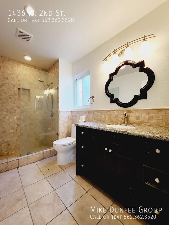 Building Photo - 1436 W 2nd St