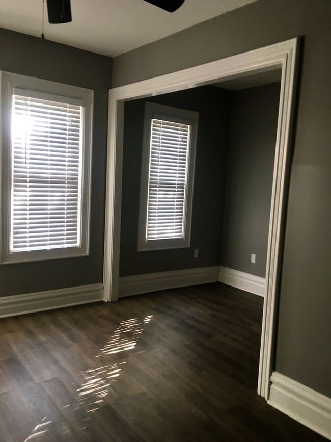 Building Photo - *** Mt. Washington * Renovated 4 Bedroom Home * Spacious & Stylish * One Block to Grandview * Pet...