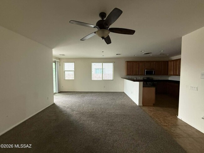 Building Photo - 10450 S Cutting Horse Dr