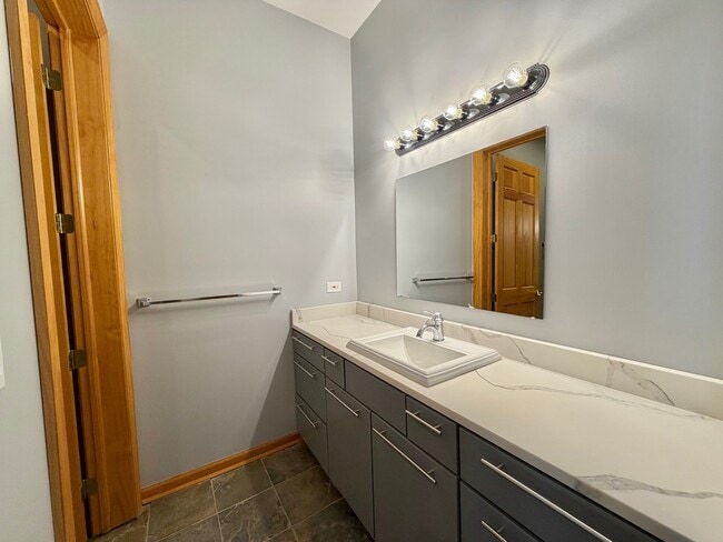 Building Photo - 1S701 Eisenhower Rd