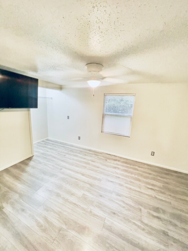 Building Photo - 3913 N Wilder Rd
