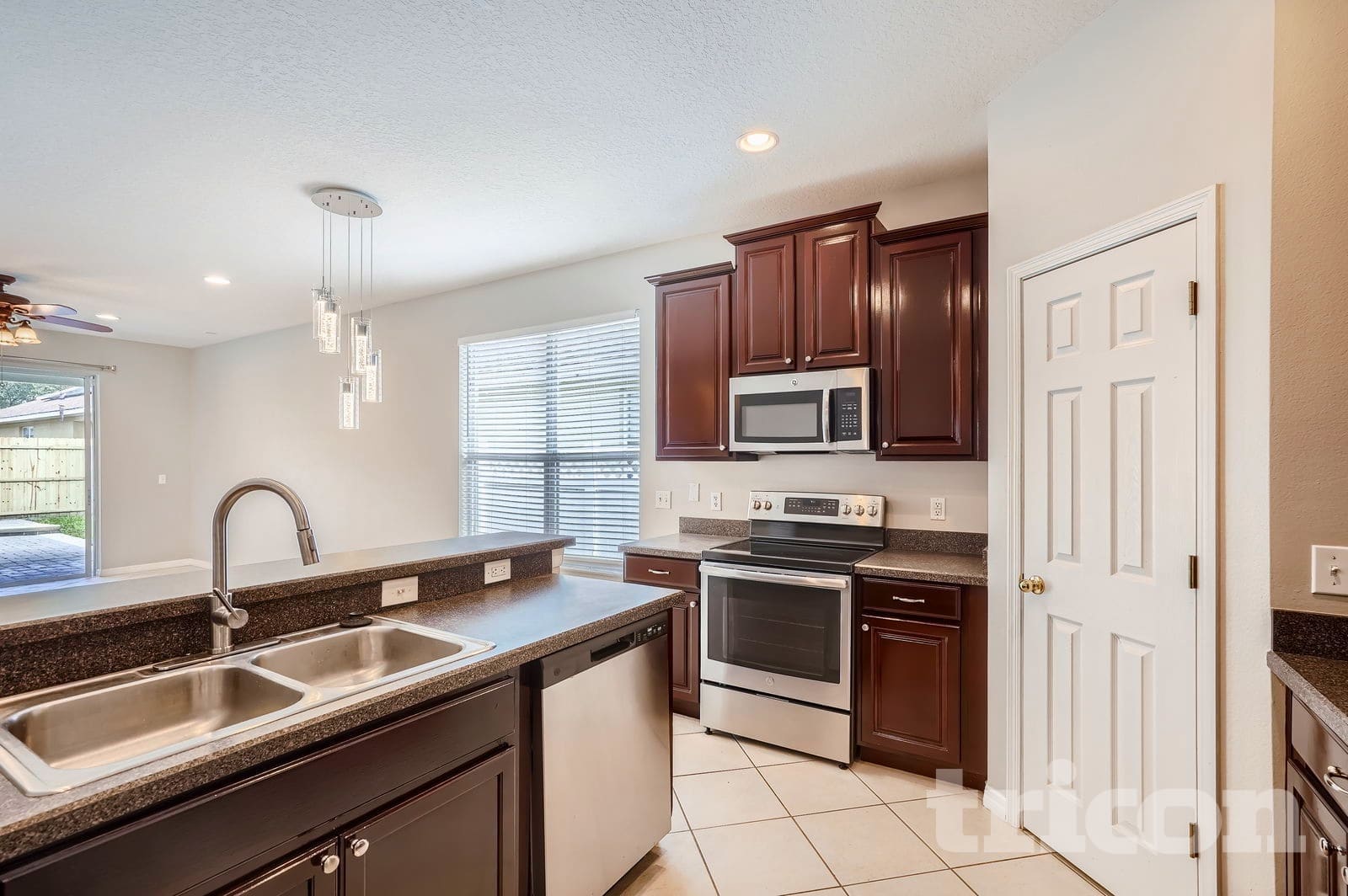 Building Photo - 5555 Burlwood Dr