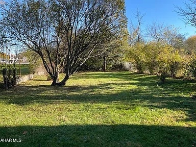 Building Photo - 1110 S 16th St