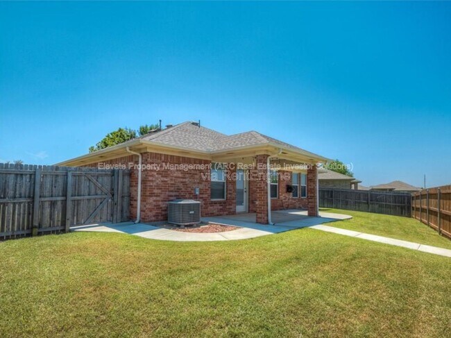 Building Photo - 2740 Red Fish Rd