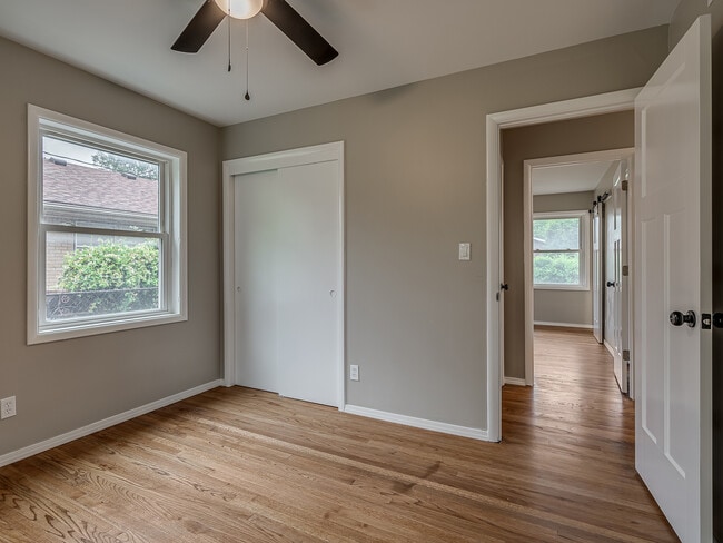 Building Photo - 4729 Baylor Dr