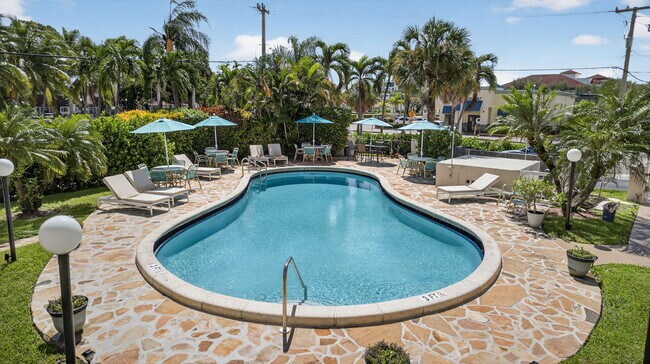 Building Photo - 1131 SE 4th St