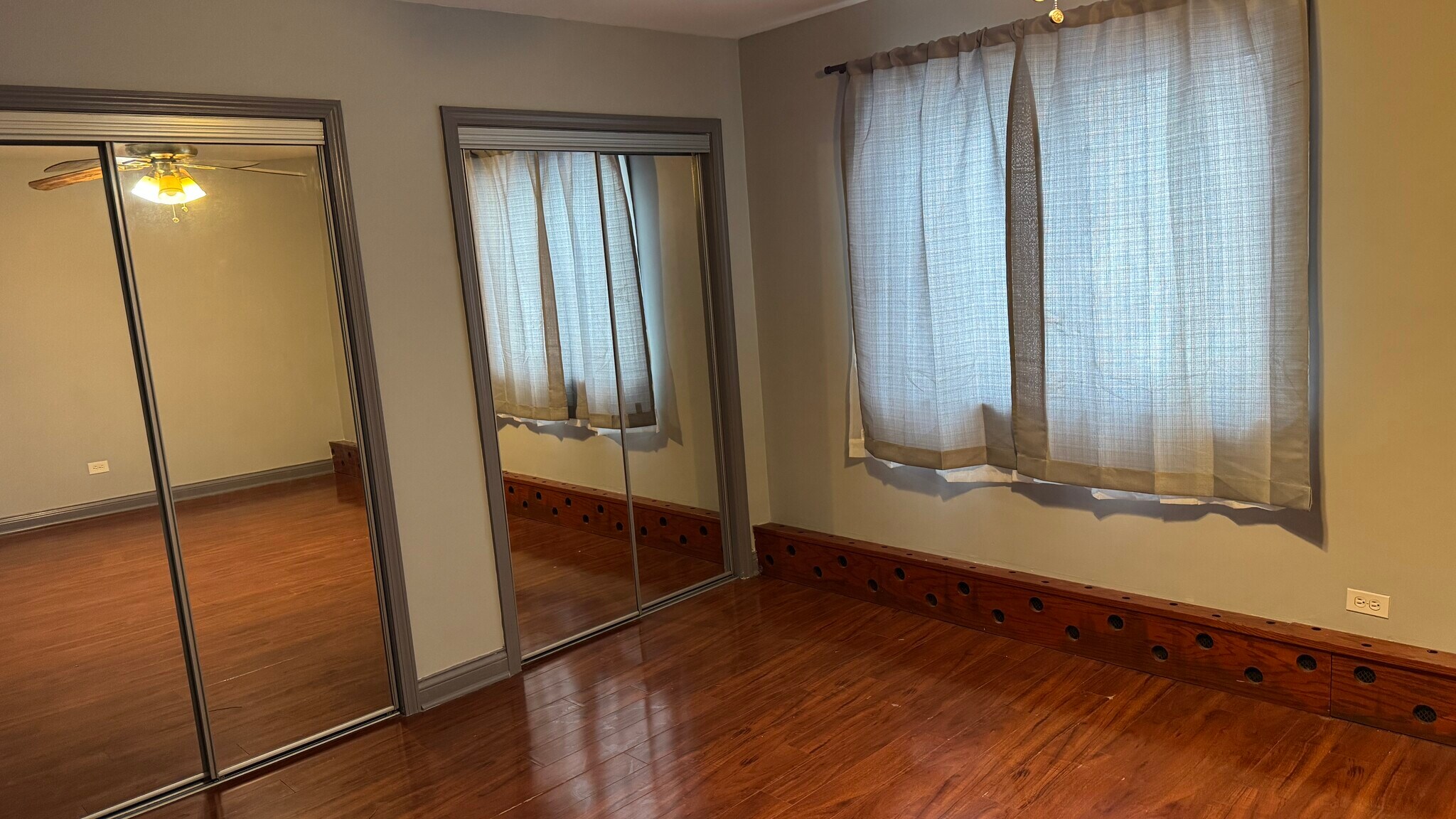 Building Photo - 9S060 Lake Dr