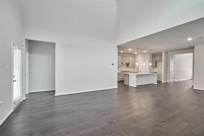Building Photo - 28011 Clapton Path