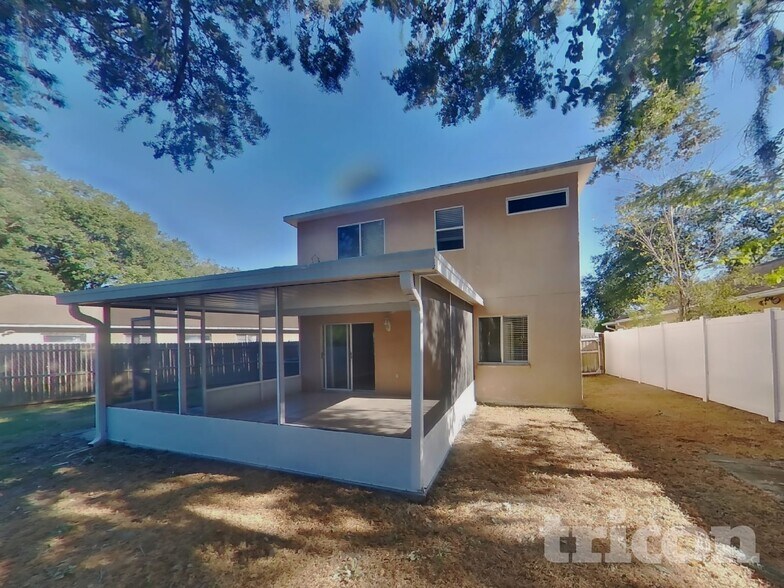 Building Photo - 417 Abigail Rd