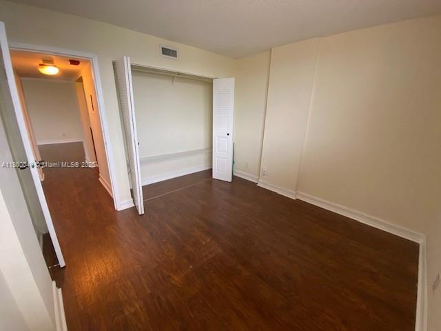 Building Photo - 2715 Tigertail Ave