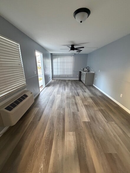 Building Photo - 252 Coco Plum Dr