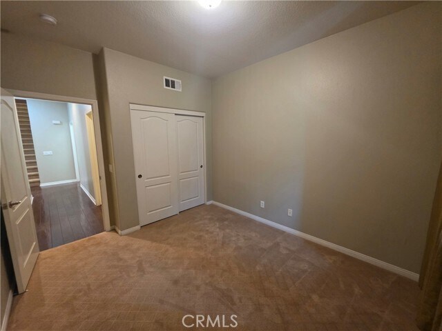 Building Photo - 71 Wonderland