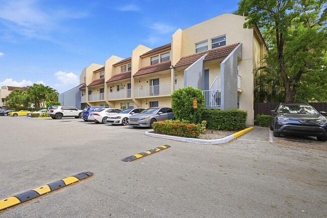 Building Photo - 3760 NW 115th Ave