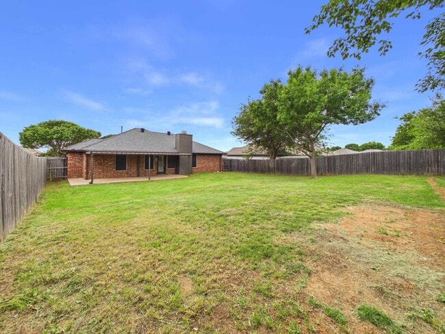 Building Photo - 5213 Air Force Dr
