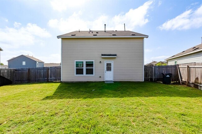 Building Photo - 415 Geode Glen