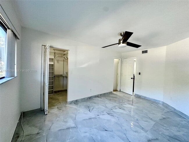 Building Photo - 9703 Hammocks Blvd