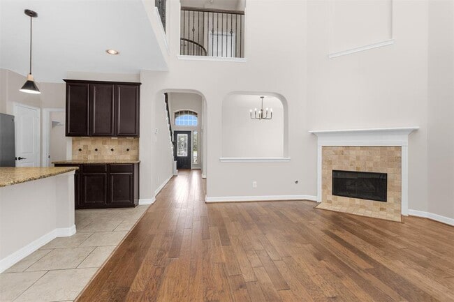 Building Photo - 24015 Richglen Court