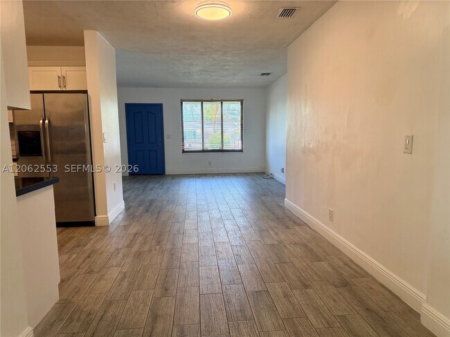 Building Photo - 3310 SW 92nd Ct