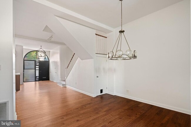 Building Photo - 317 S 18th St